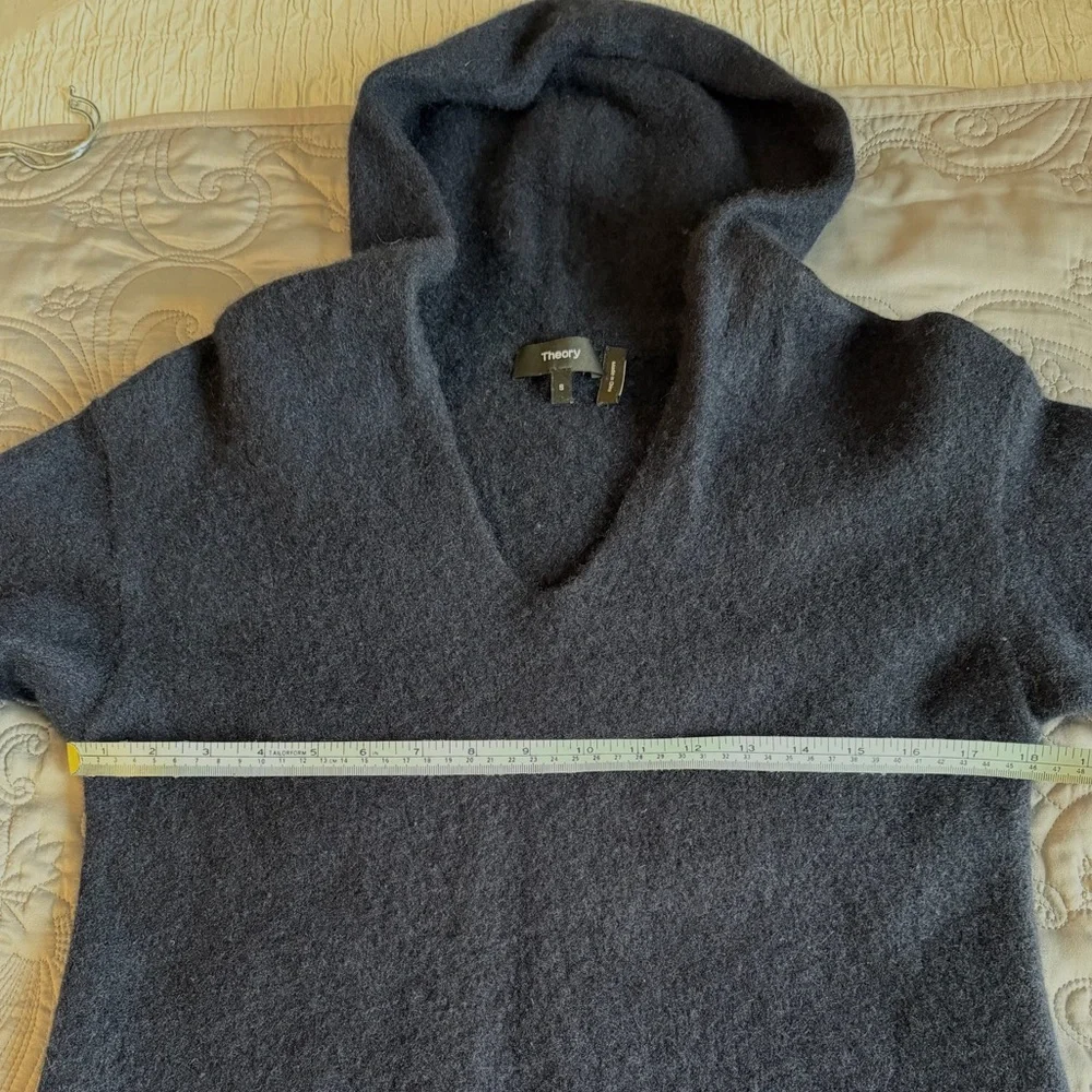 Theory Deep Navy V-Neck Cashmere Sweater Relaxed Hoodie - Picture 11 of 15